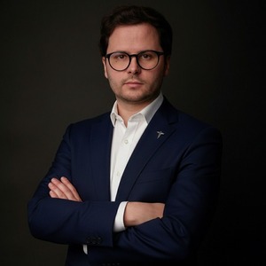 dr Krzysztof Ossoliński